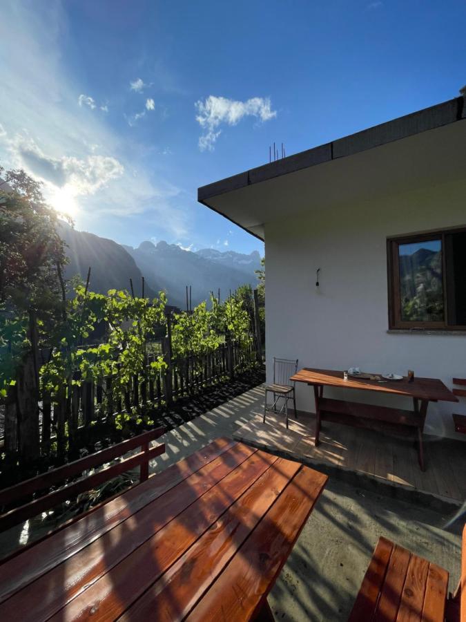Hotel Thethi Mountain Exterior foto